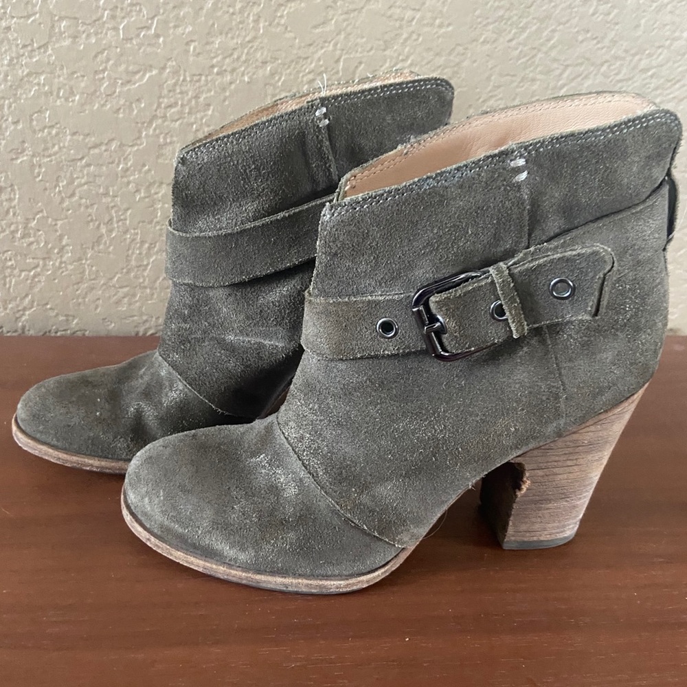 Booties - Picture 4 of 4